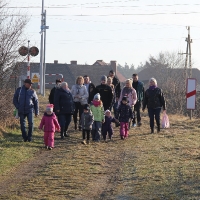 Wielkopiątkowe mycie w rzeczce_1