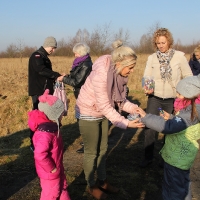 Wielkopiątkowe mycie w rzeczce